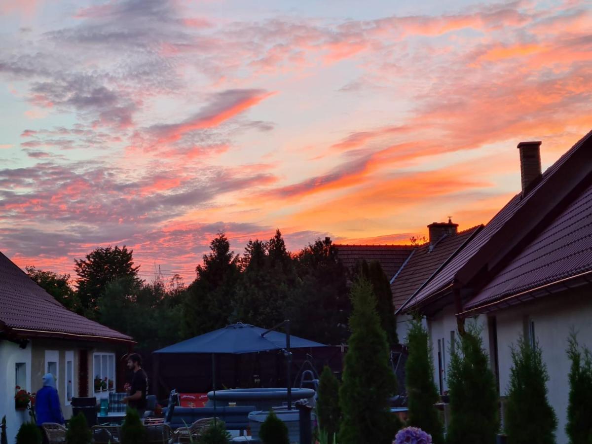 Bl Beskydy Lodge Prostřední Bečva Eksteriør bilde