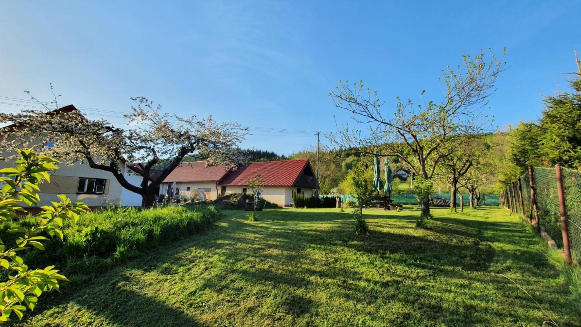 Bl Beskydy Lodge Prostřední Bečva Eksteriør bilde